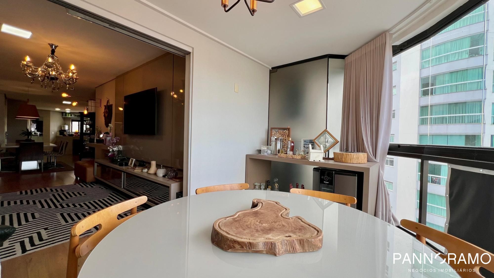 Apartamento, 3 quartos, 196 m² - Foto 3