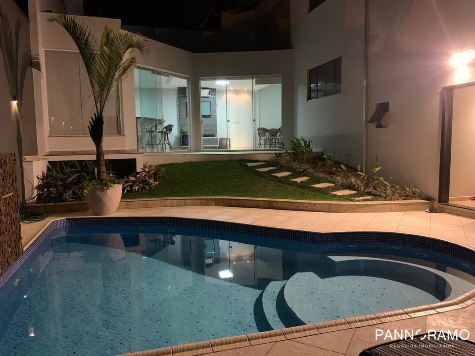 Casa, 3 quartos, 495 m² - Foto 2