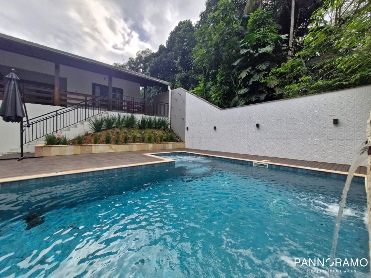 Casa, 4 quartos, 420 m² - Foto 1