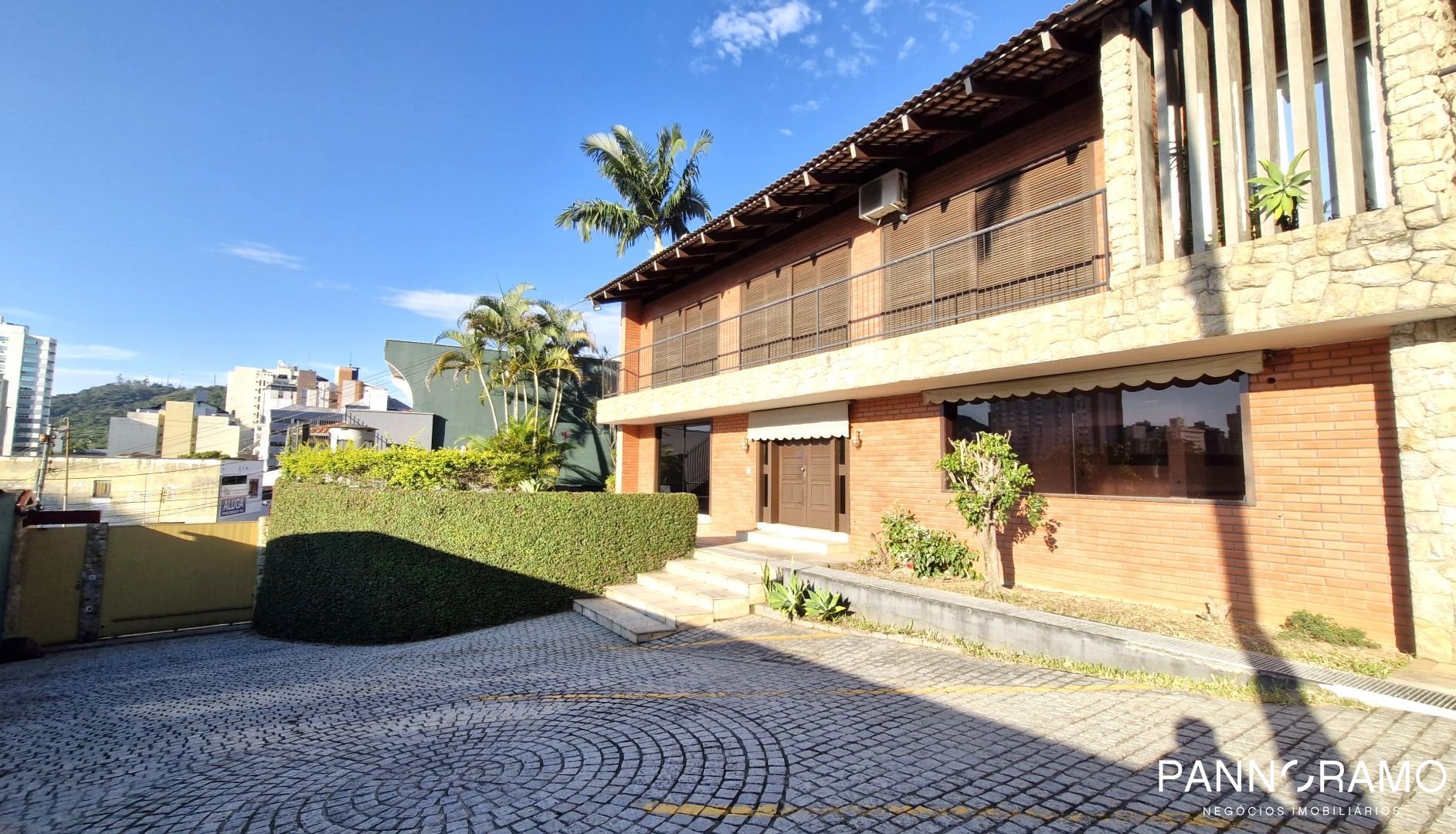Casa, 5 quartos, 920 m² - Foto 1