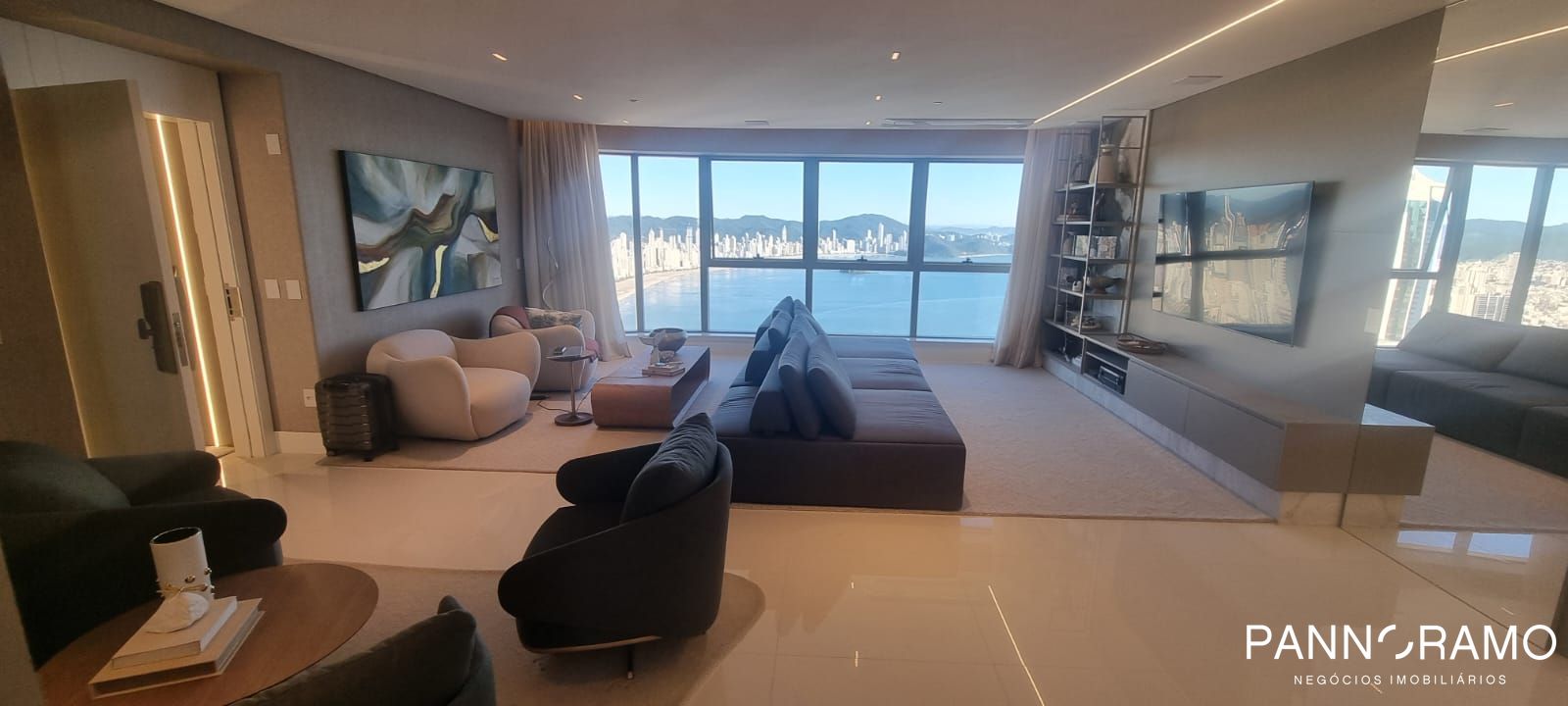 Apartamento, 4 quartos, 265 m² - Foto 1