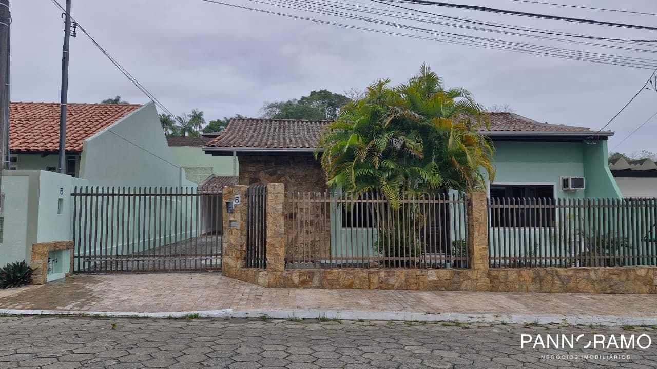Casa, 3 quartos, 190 m² - Foto 1