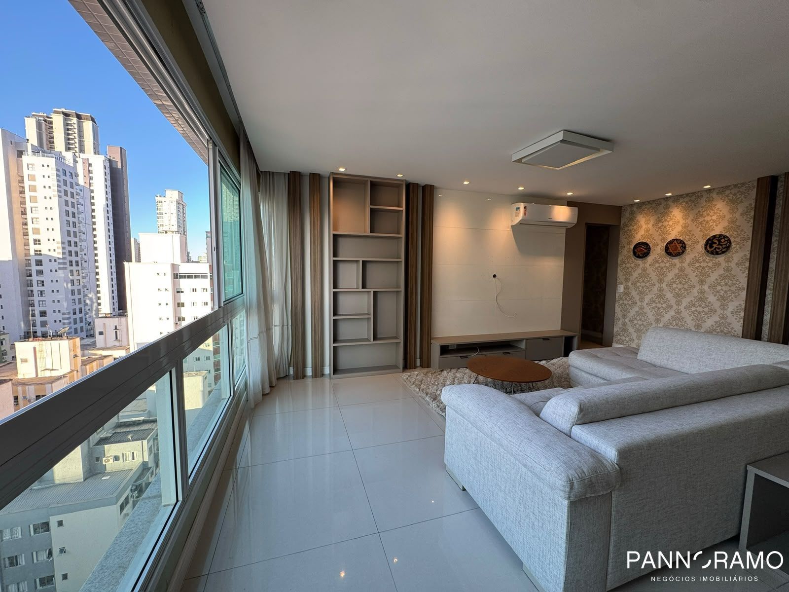 Apartamento, 3 quartos, 140 m² - Foto 2