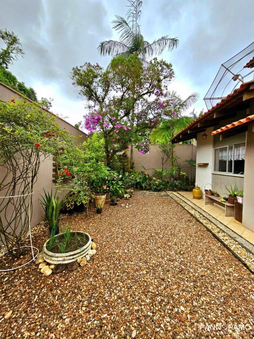 Casa, 3 quartos, 229 m² - Foto 27