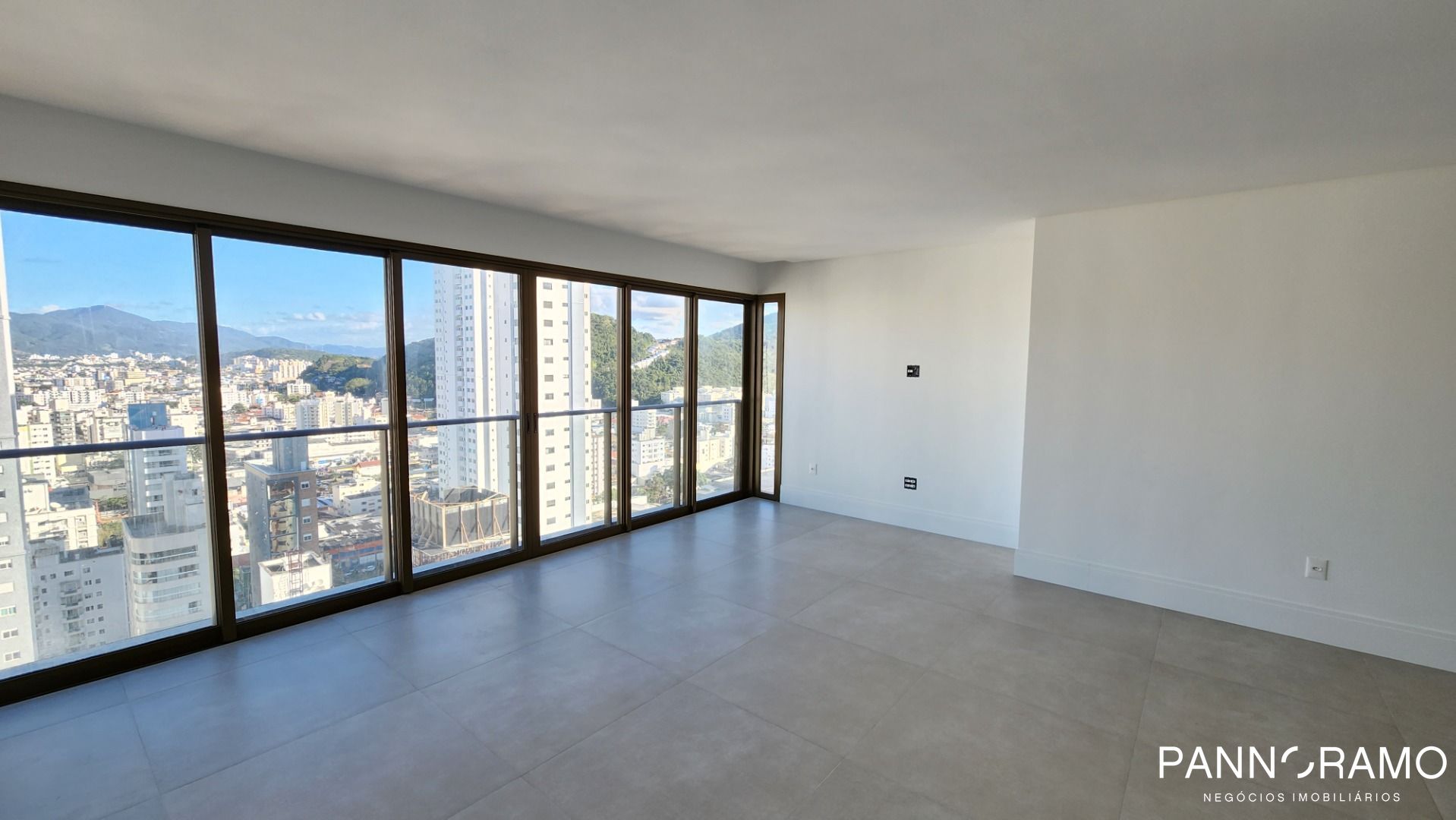 Apartamento, 5 quartos, 238 m² - Foto 1