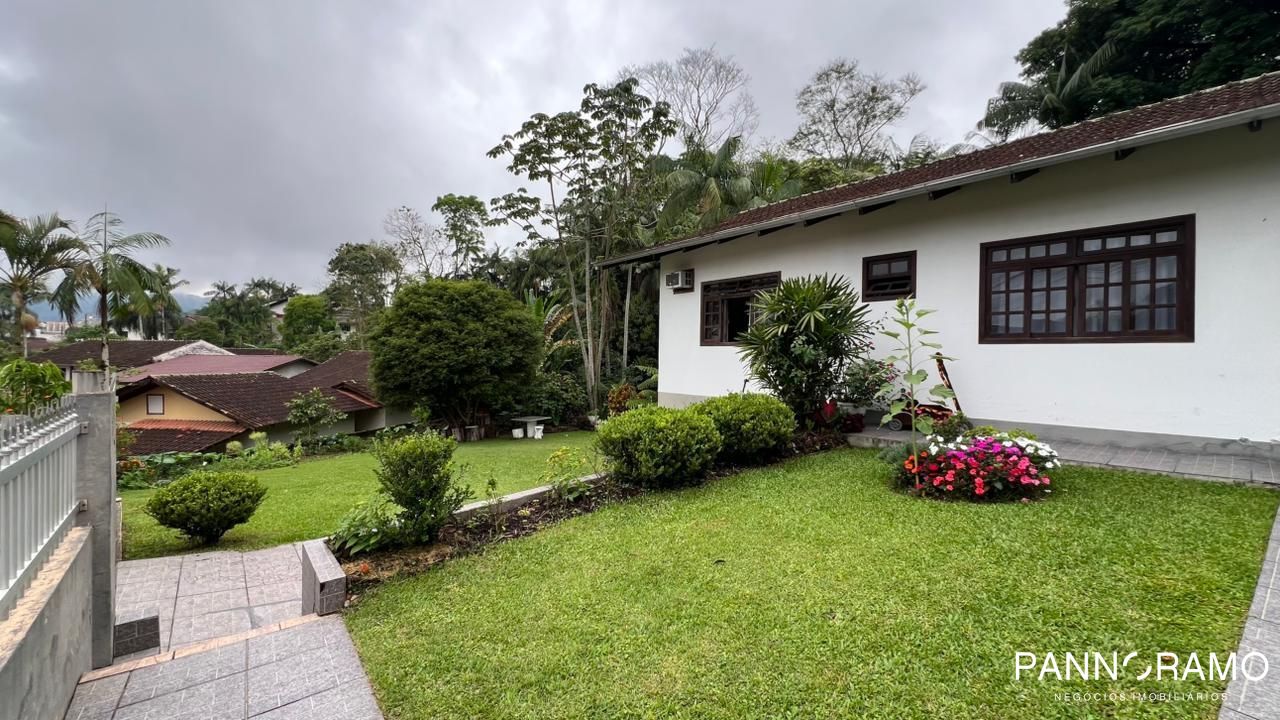 Casa, 3 quartos, 129 m² - Foto 1