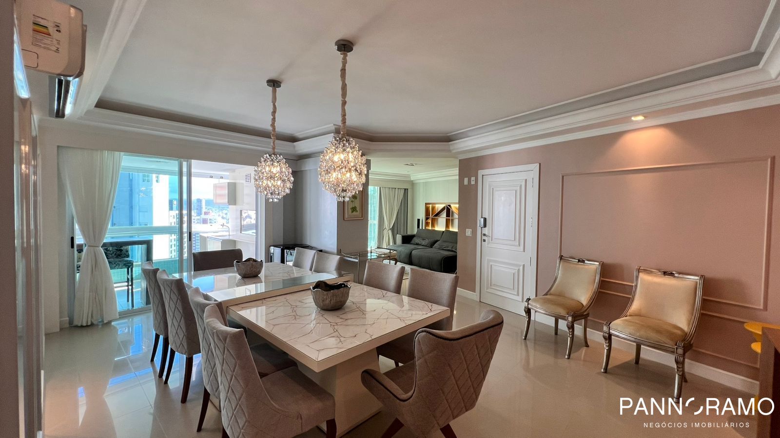 Apartamento, 3 quartos, 217 m² - Foto 2