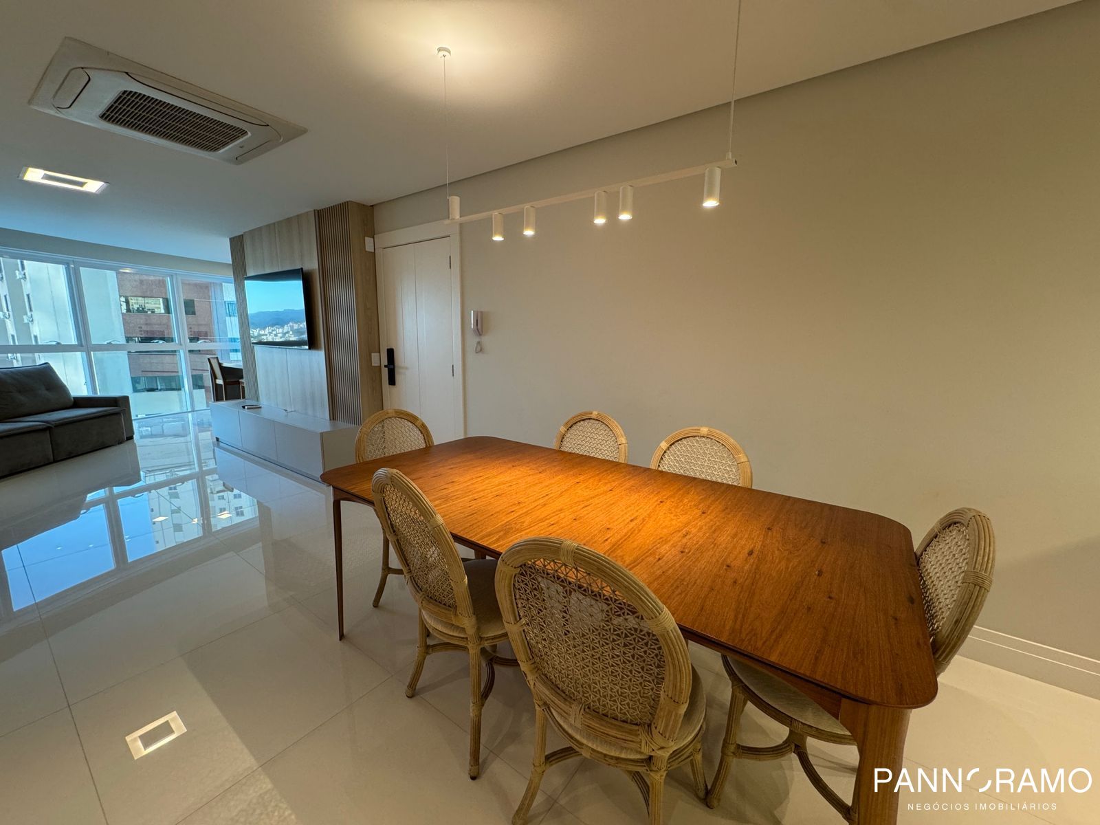 Apartamento, 3 quartos, 138 m² - Foto 1