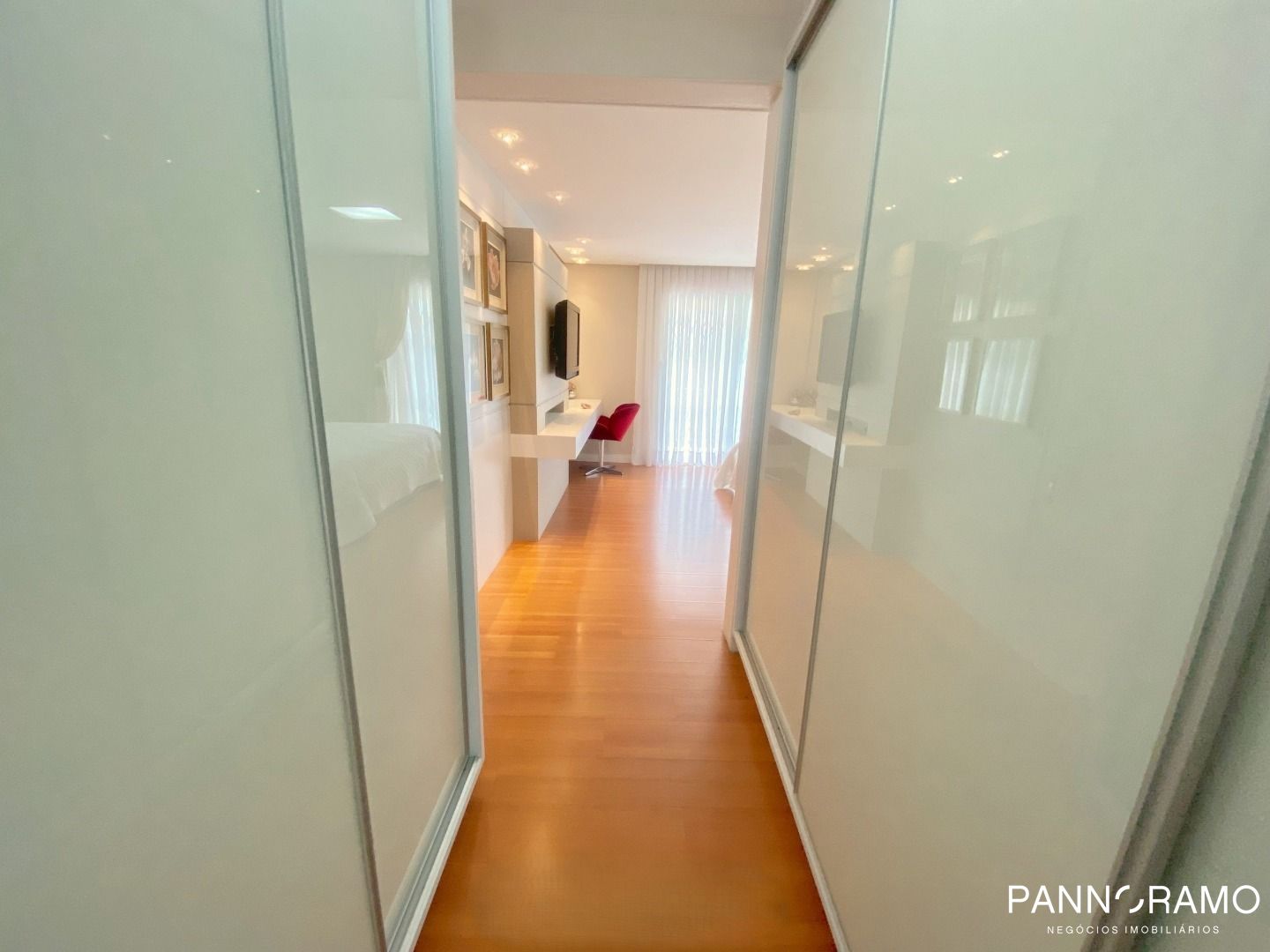 Casa, 3 quartos, 270 m² - Foto 4