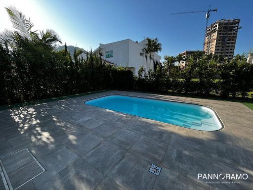 Casa, 3 quartos, 270 m² - Foto 2