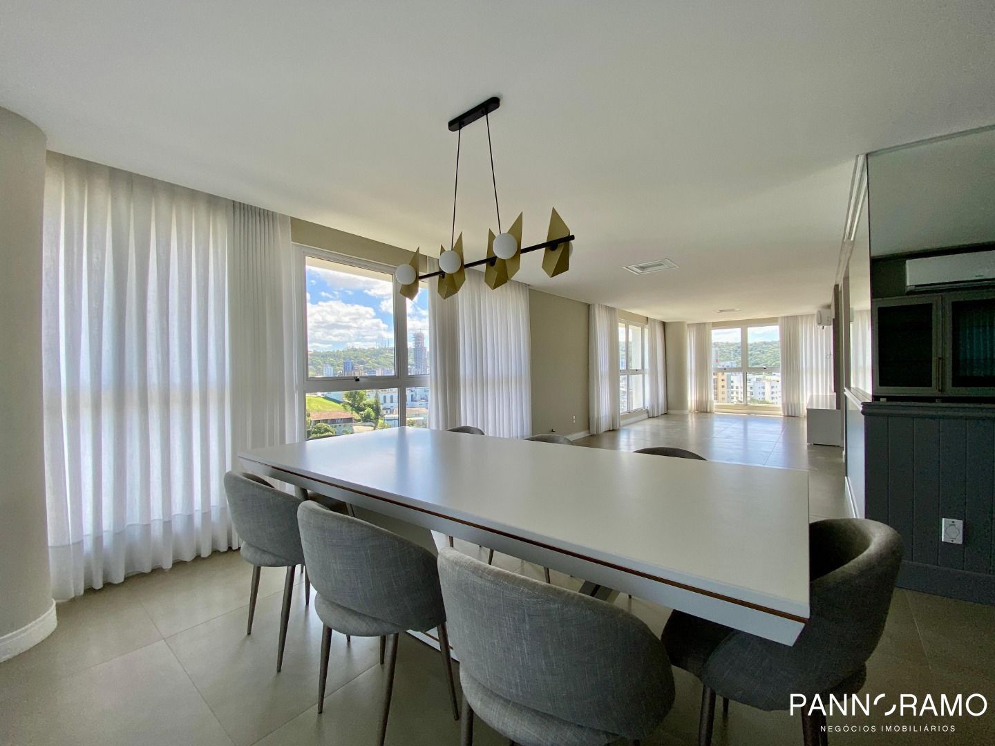 Apartamento, 3 quartos, 199 m² - Foto 1