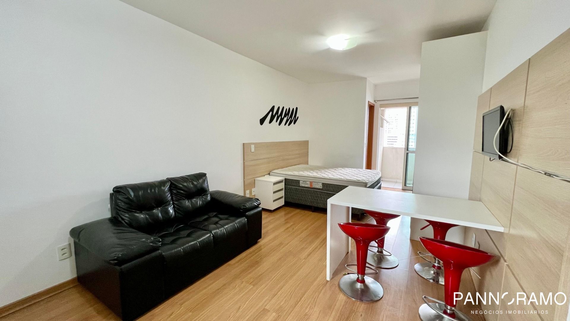 Apartamento, 1 quarto, 33 m² - Foto 2
