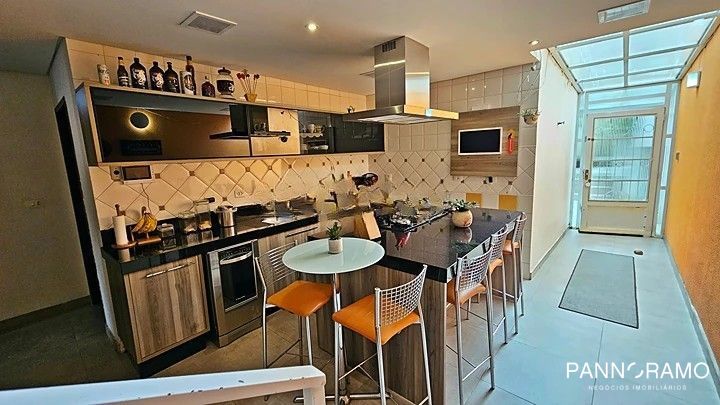 Casa, 4 quartos, 243 m² - Foto 11