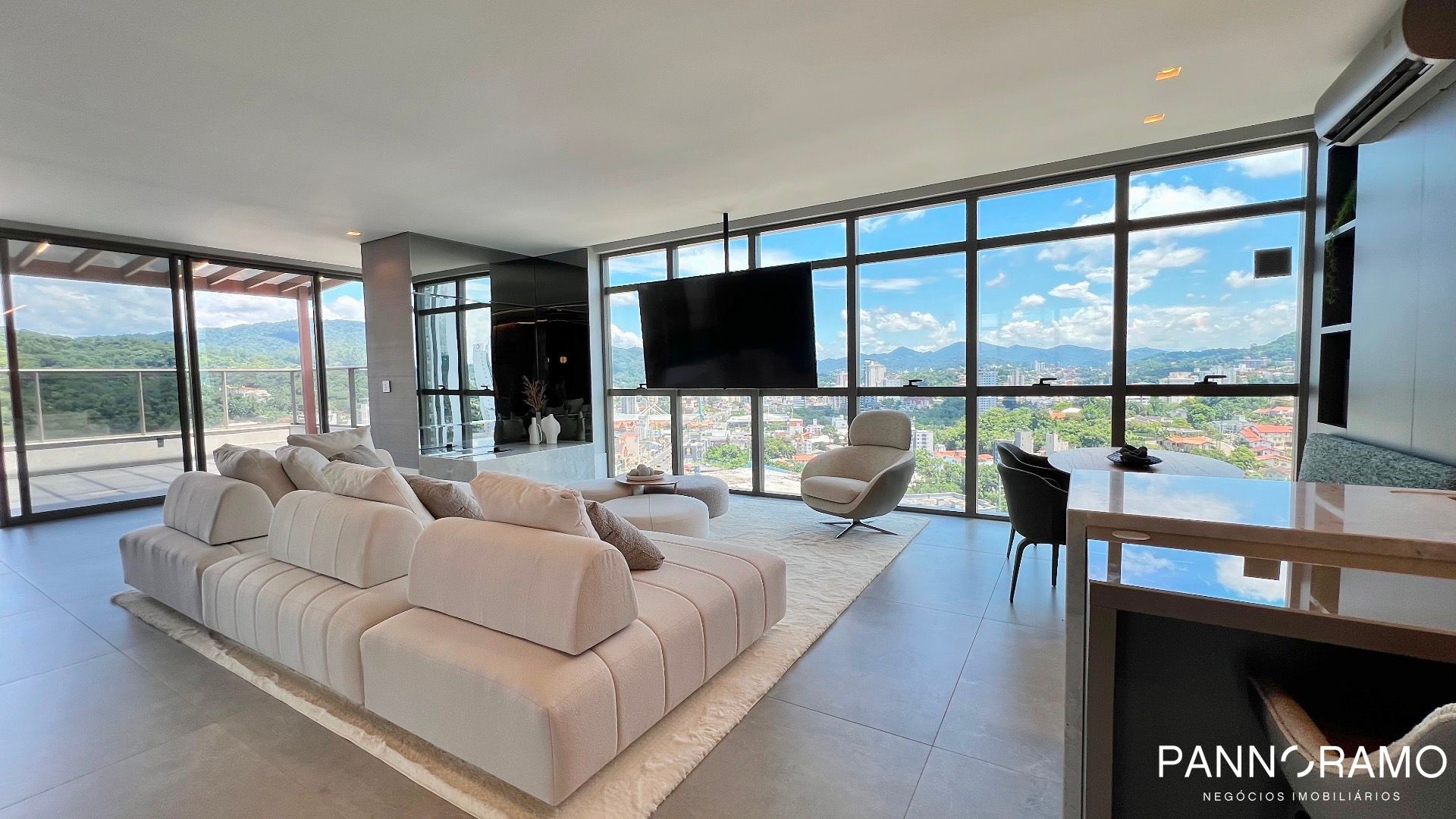Cobertura, 2 quartos, 230 m² - Foto 1