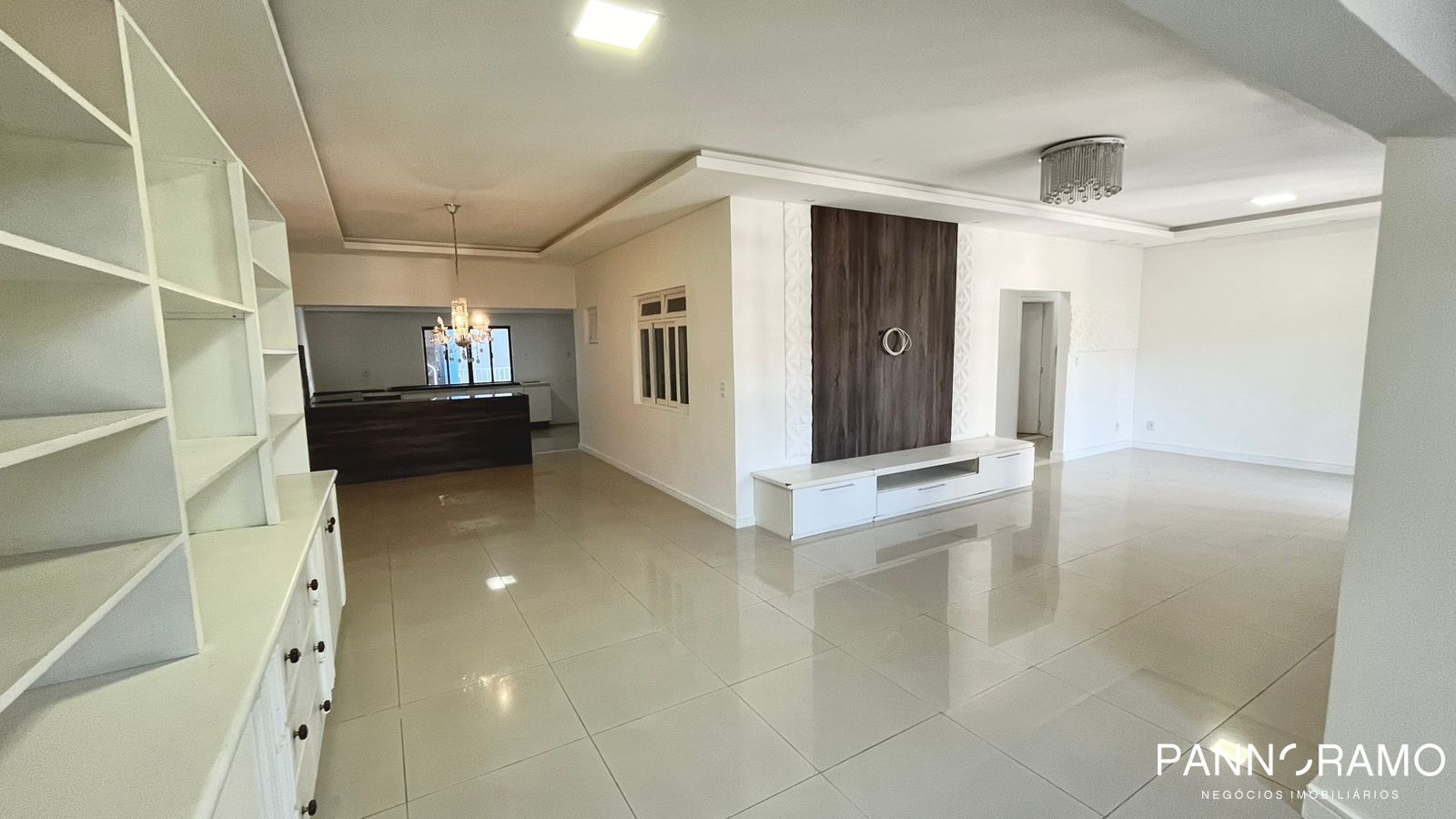 Casa, 4 quartos, 290 m² - Foto 4