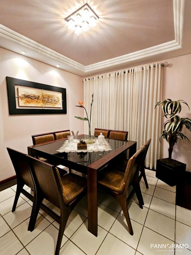 Casa, 3 quartos, 229 m² - Foto 9