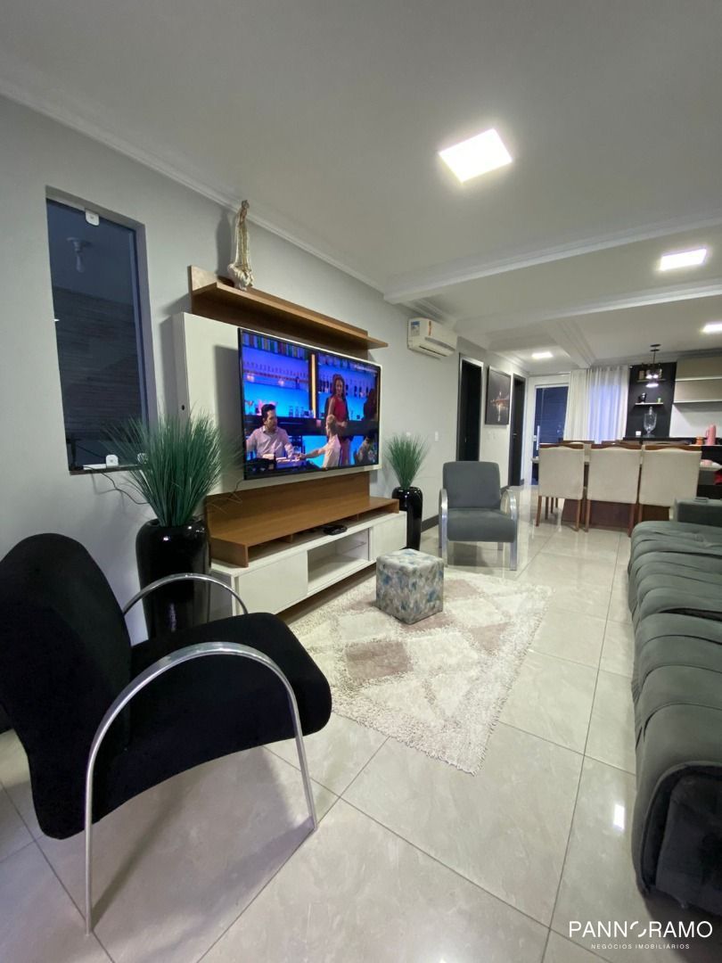 Casa, 4 quartos, 257 m² - Foto 8