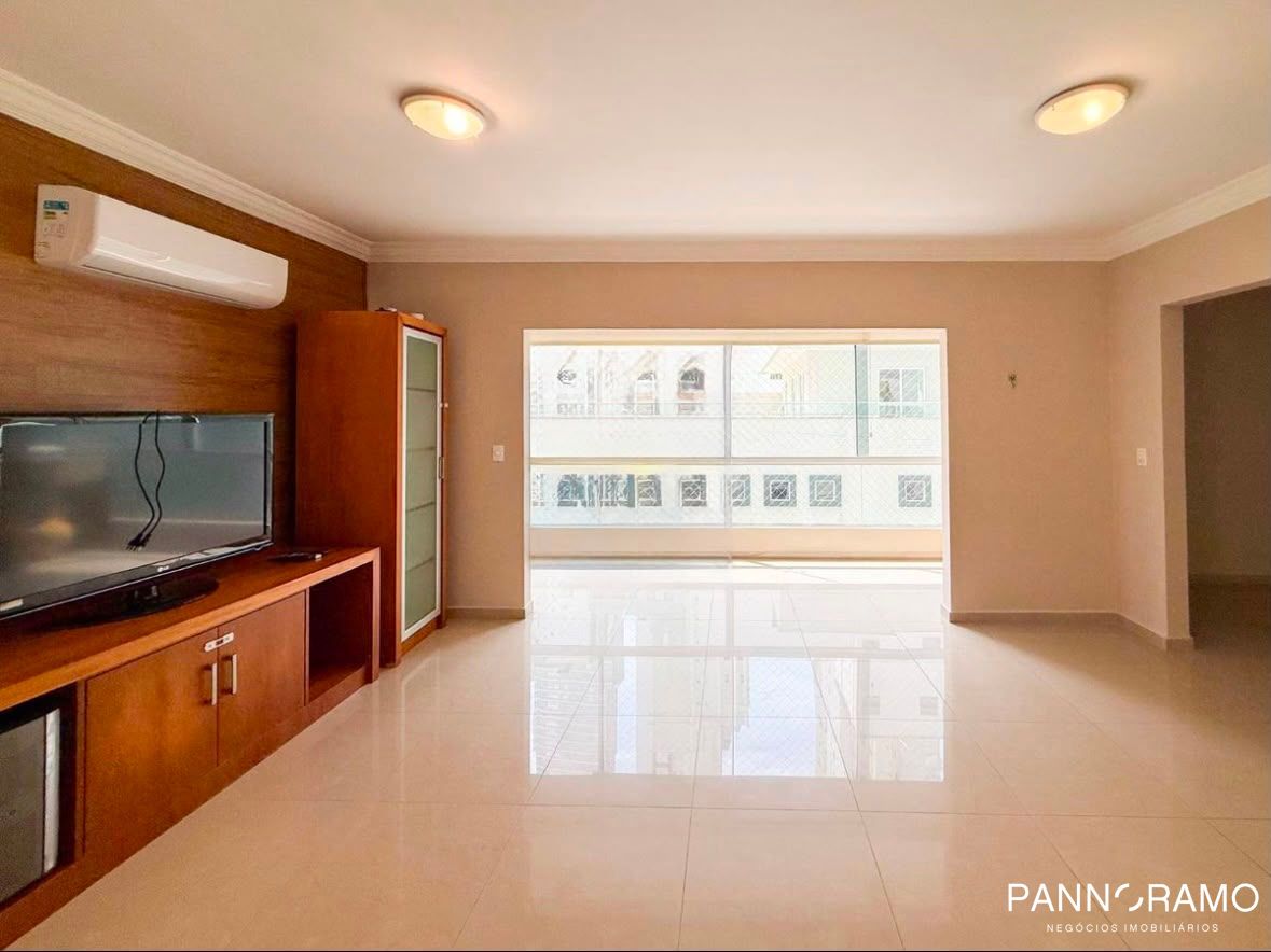 Apartamento, 3 quartos, 130 m² - Foto 2