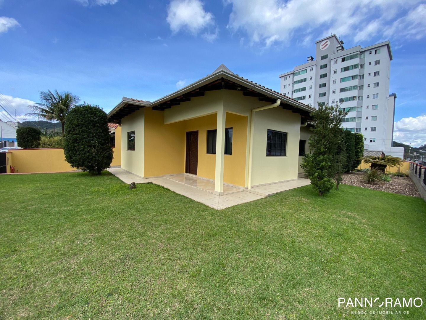 Casa, 2 quartos, 129 m² - Foto 1