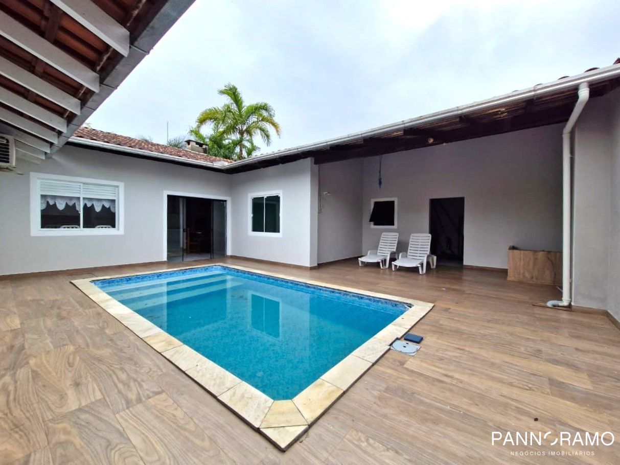 Casa, 4 quartos, 370 m² - Foto 1