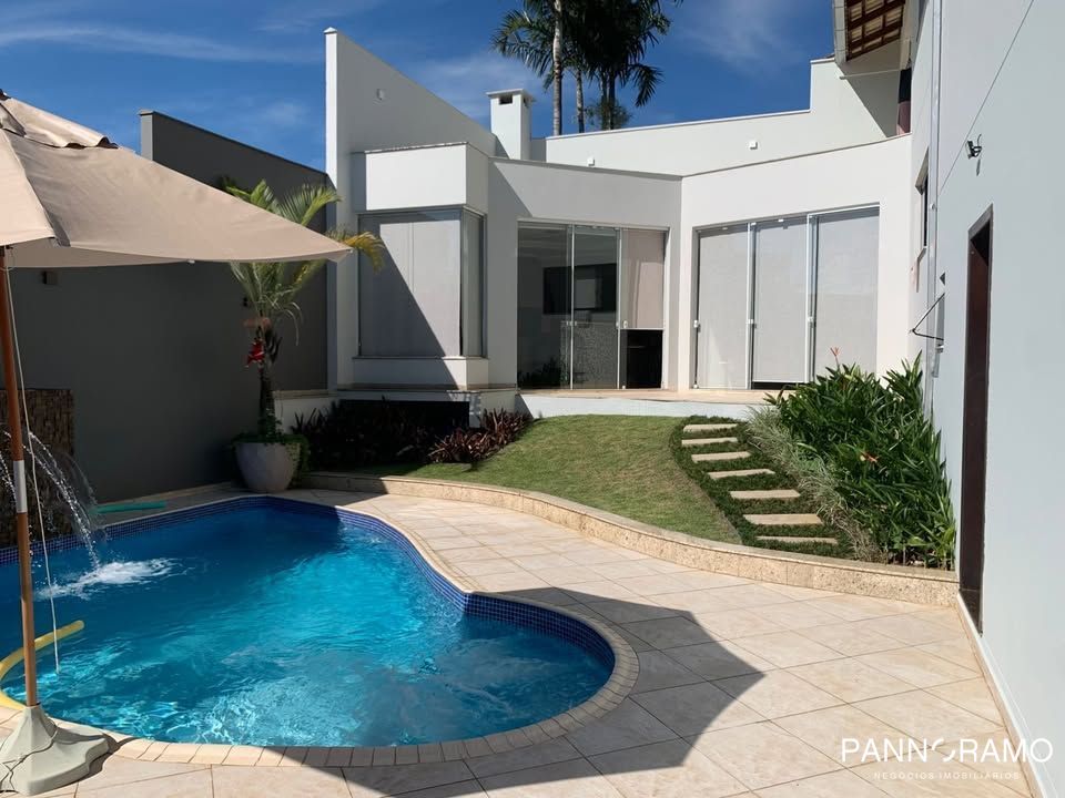 Casa, 3 quartos, 495 m² - Foto 1