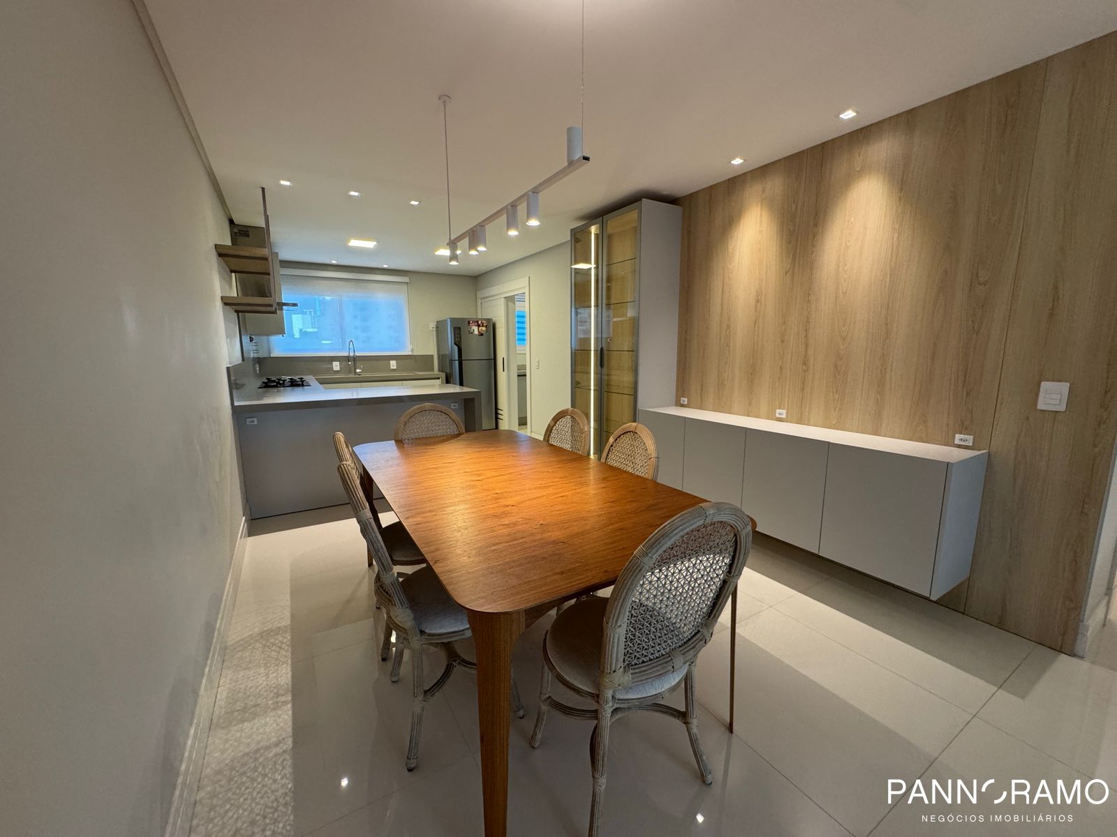 Apartamento, 3 quartos, 138 m² - Foto 2