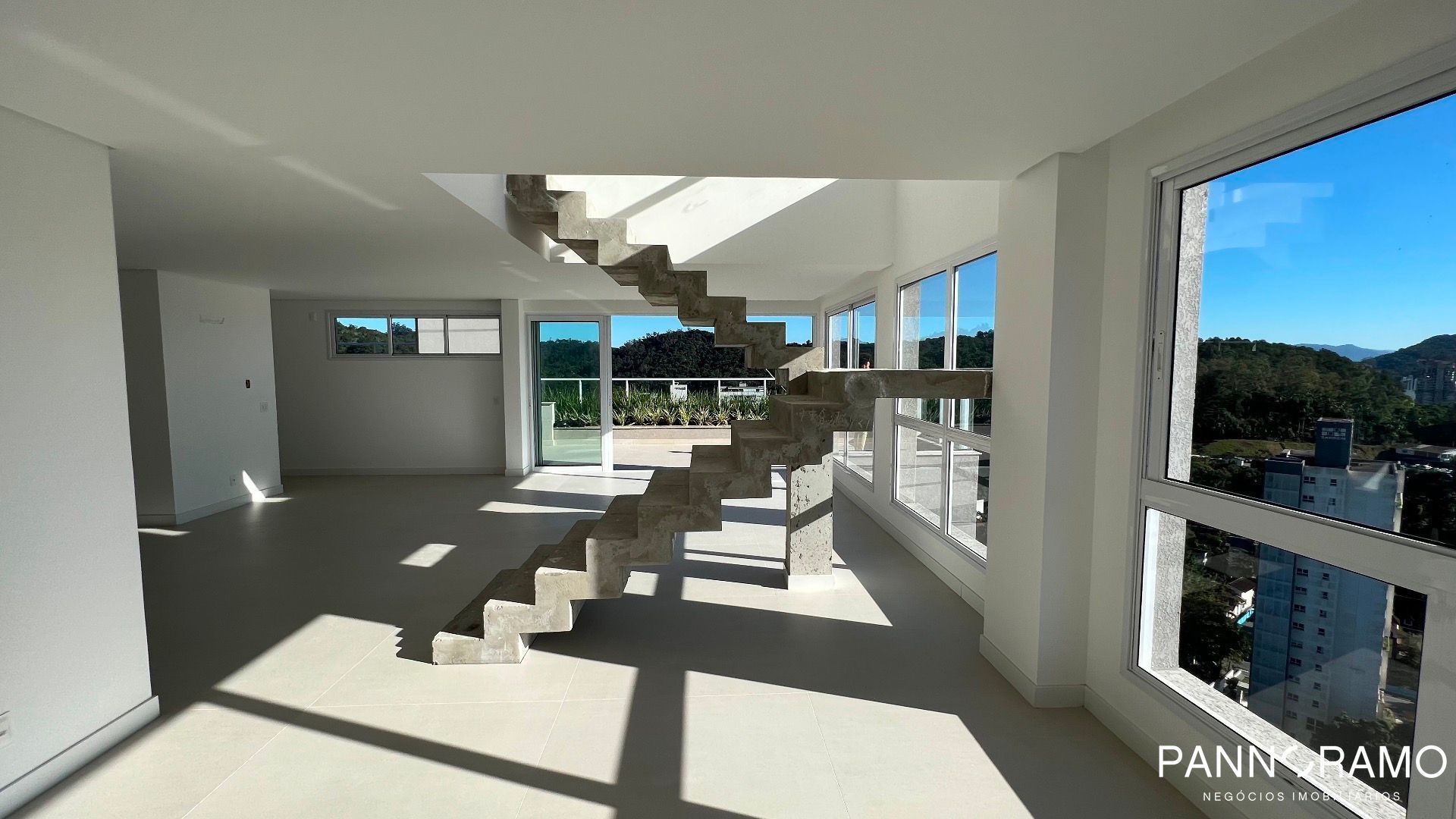 Cobertura, 3 quartos, 280 m² - Foto 3