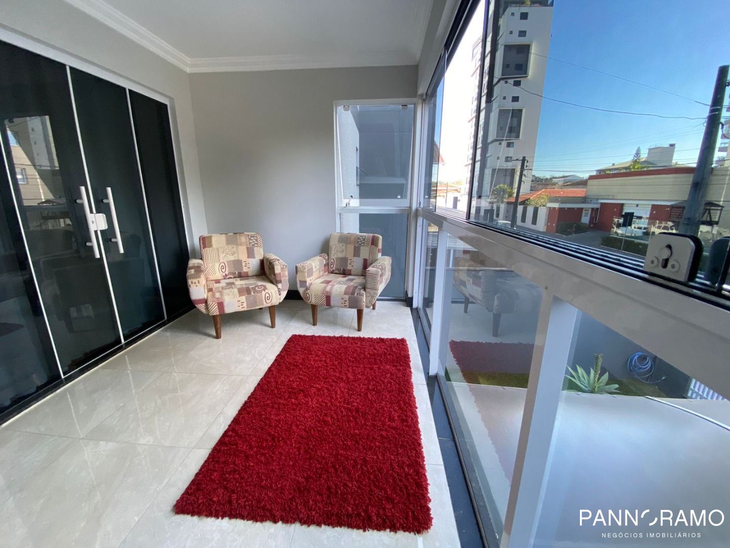 Casa, 4 quartos, 257 m² - Foto 2