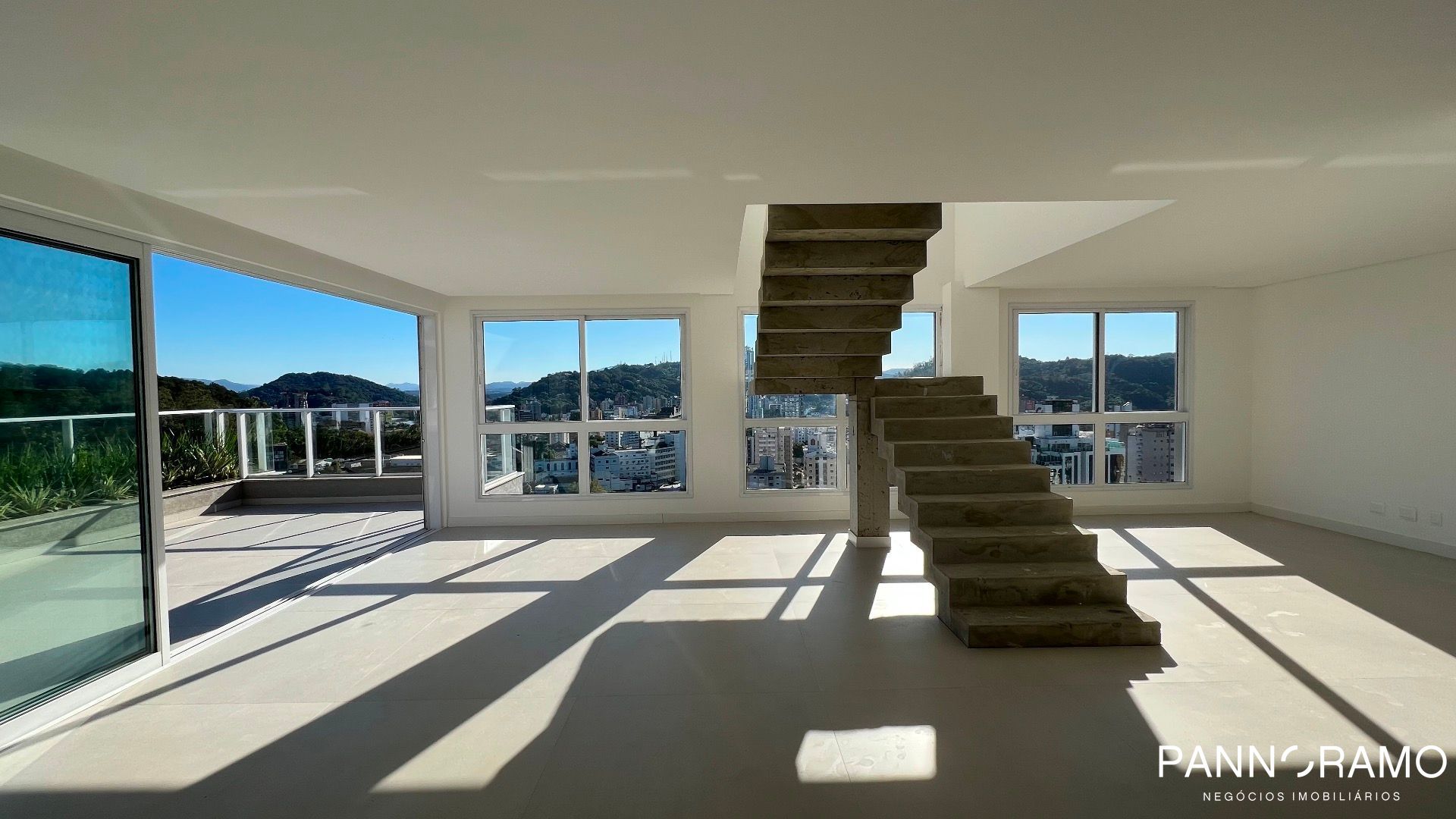 Cobertura, 3 quartos, 280 m² - Foto 1