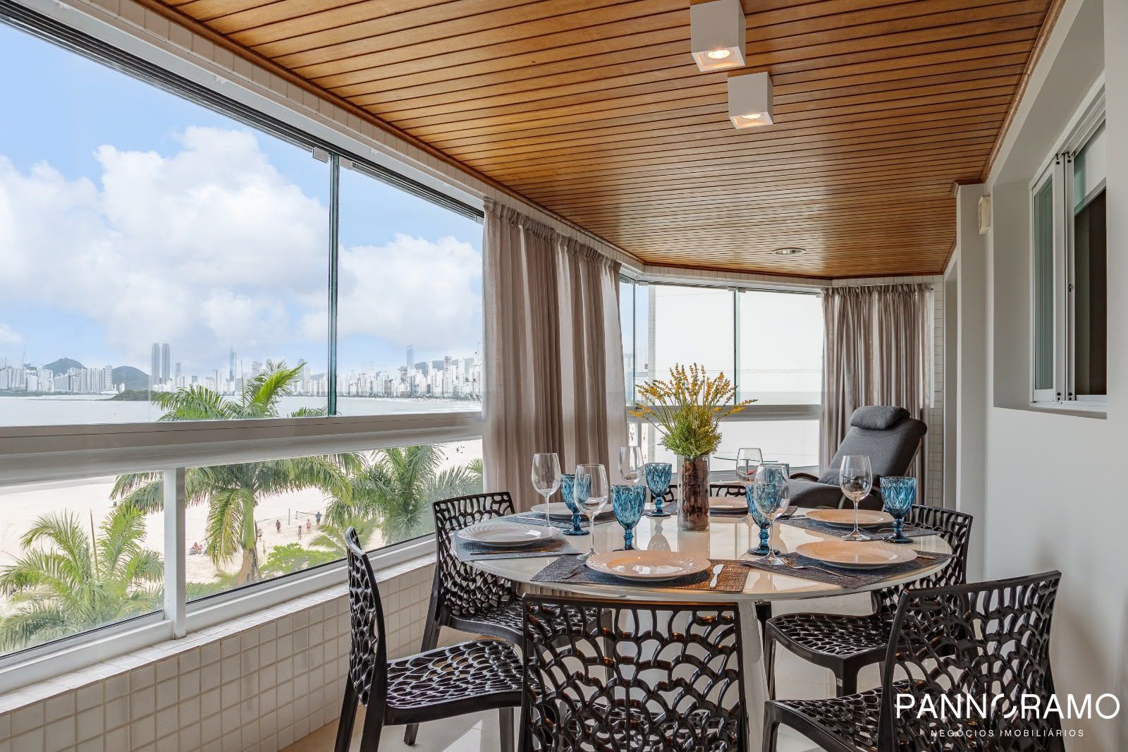 Apartamento, 4 quartos, 227 m² - Foto 2