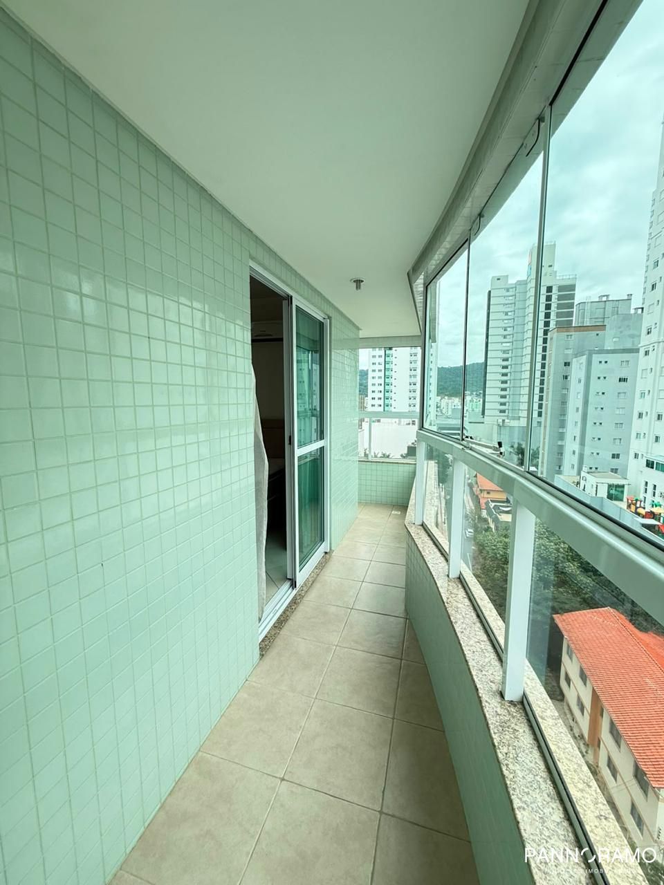 Cobertura, 3 quartos, 197 m² - Foto 2