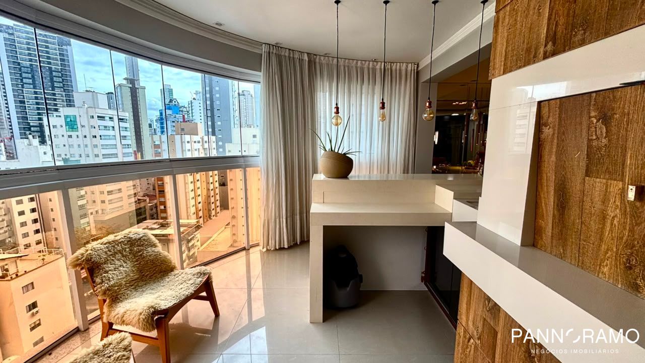 Apartamento, 3 quartos, 134 m² - Foto 1