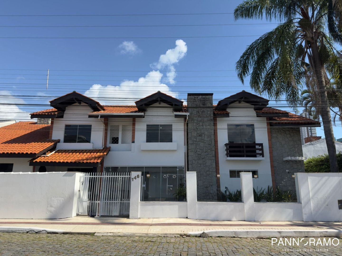 Casa, 3 quartos, 407 m² - Foto 1