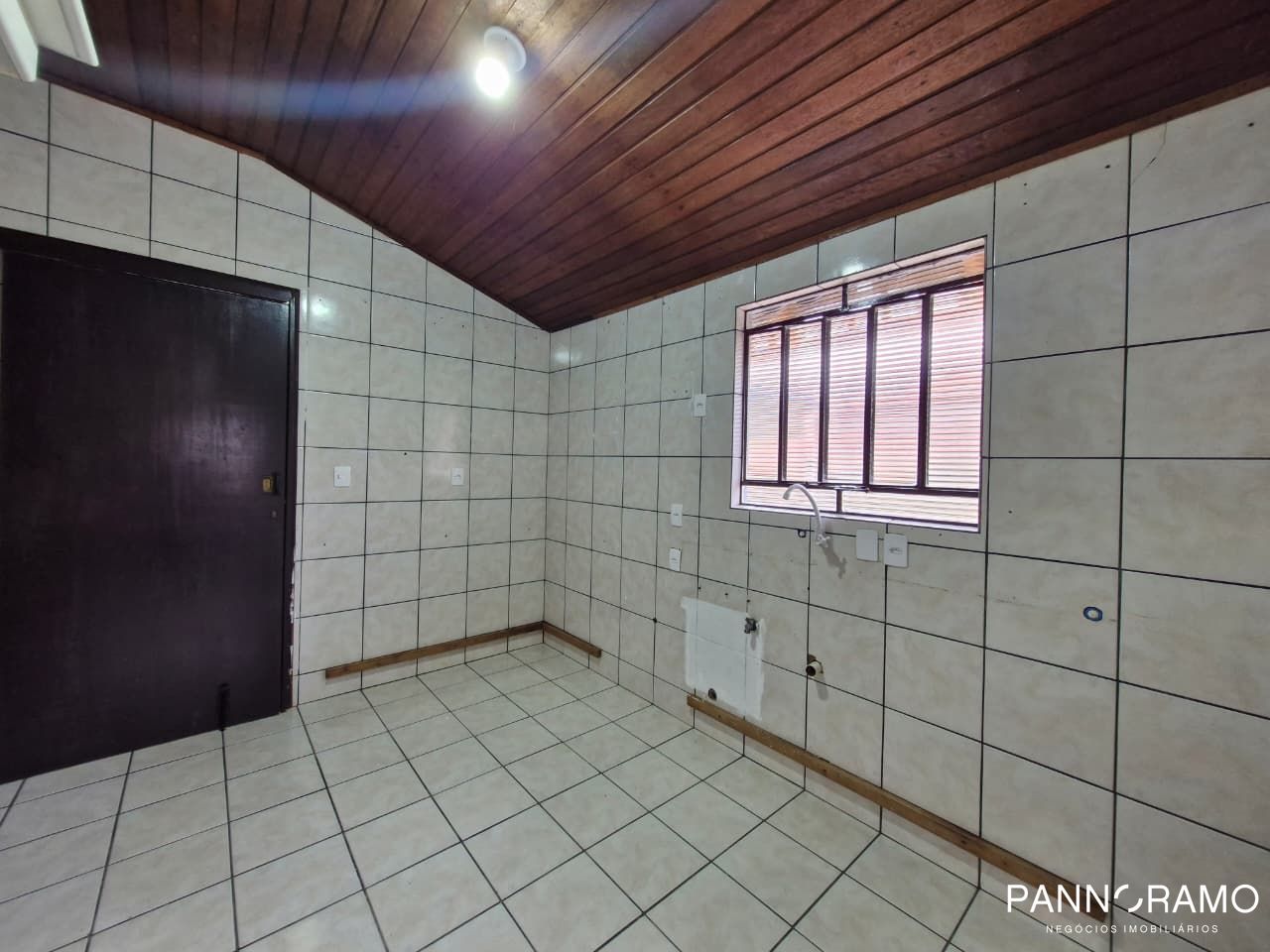 Casa, 5 quartos, 195 m² - Foto 1