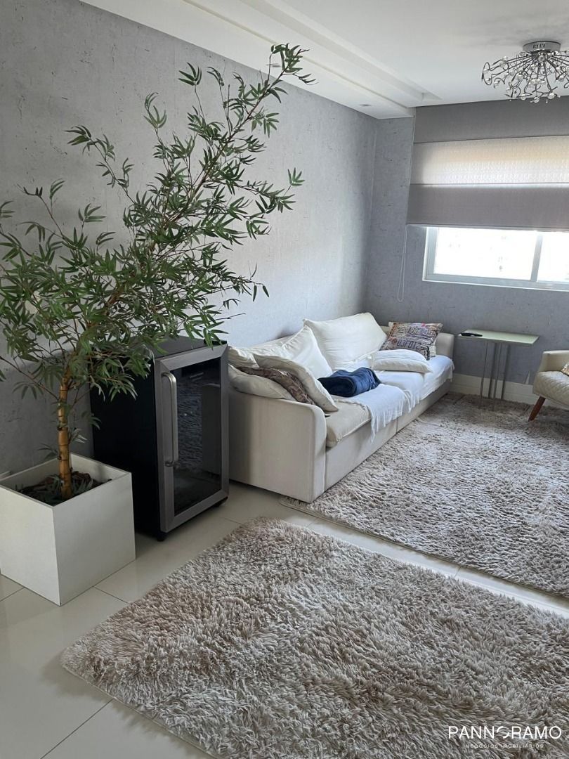Apartamento, 3 quartos, 180 m² - Foto 1