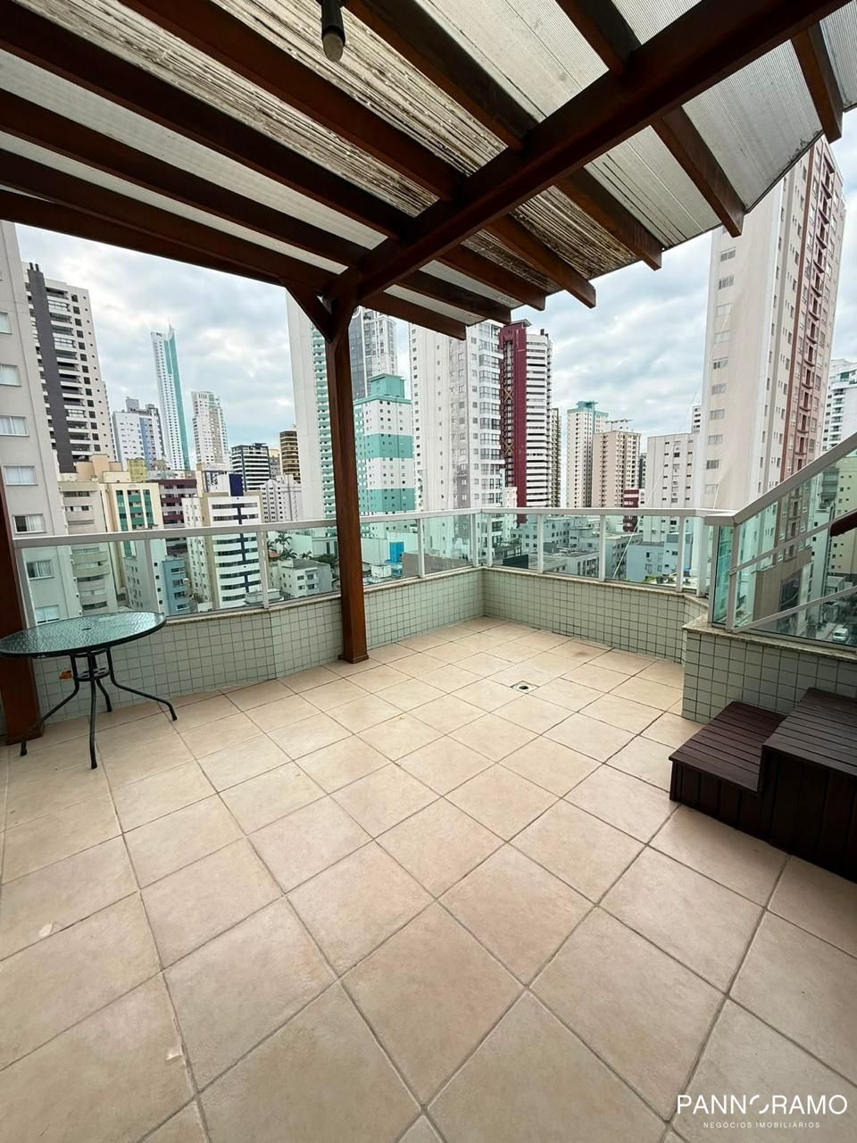 Cobertura, 3 quartos, 197 m² - Foto 4