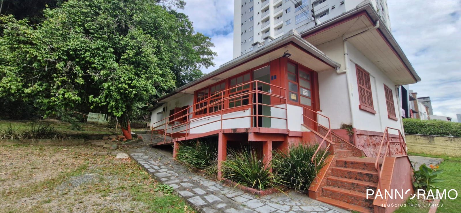 Casa, 9 quartos, 280 m² - Foto 1