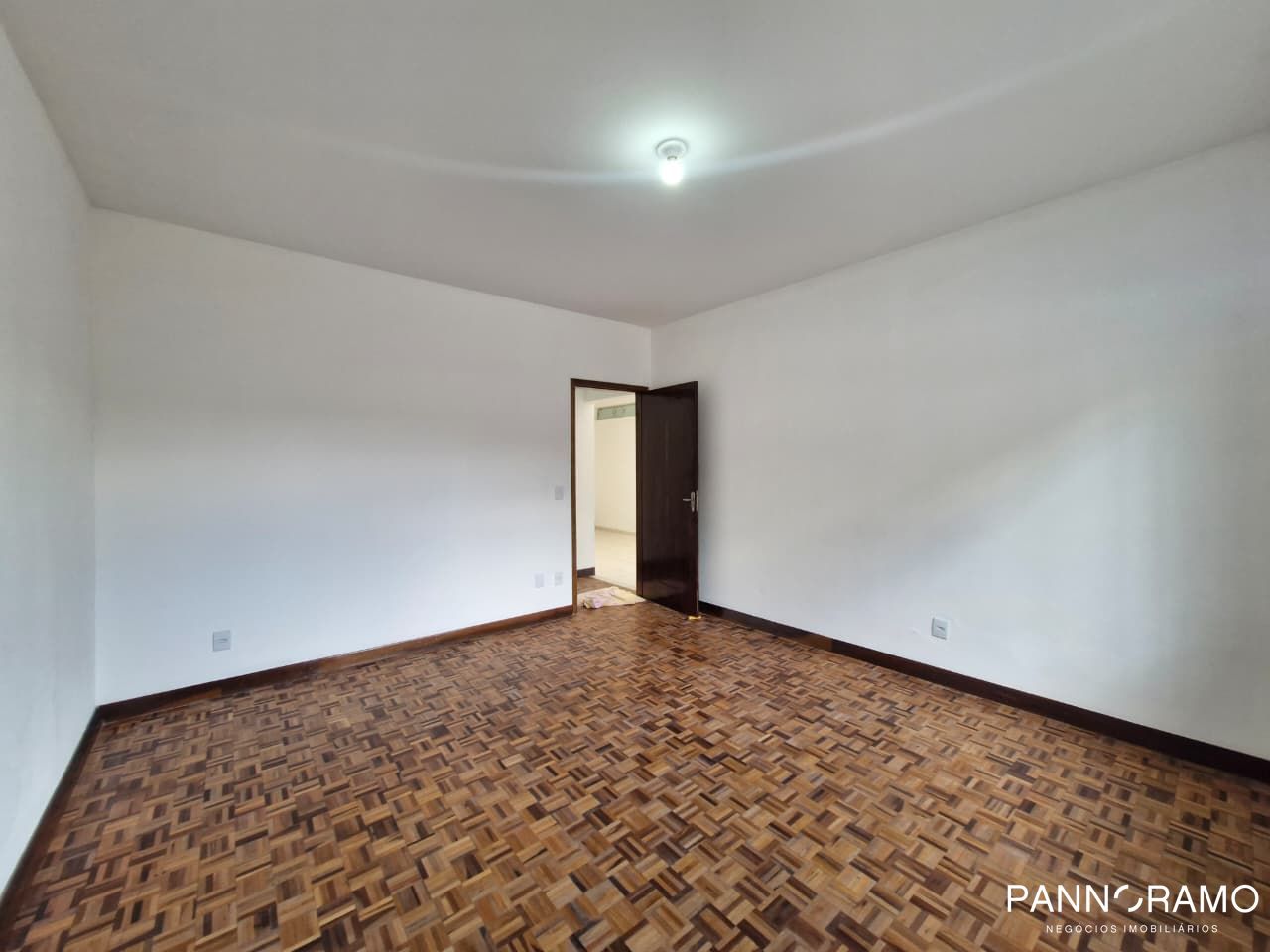 Sala-Conjunto, 150 m² - Foto 1