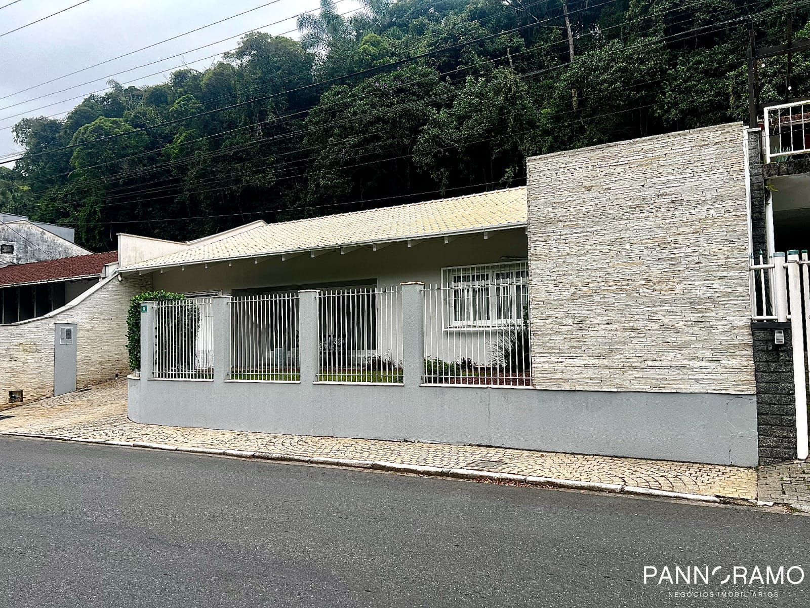 Casa, 3 quartos, 210 m² - Foto 3