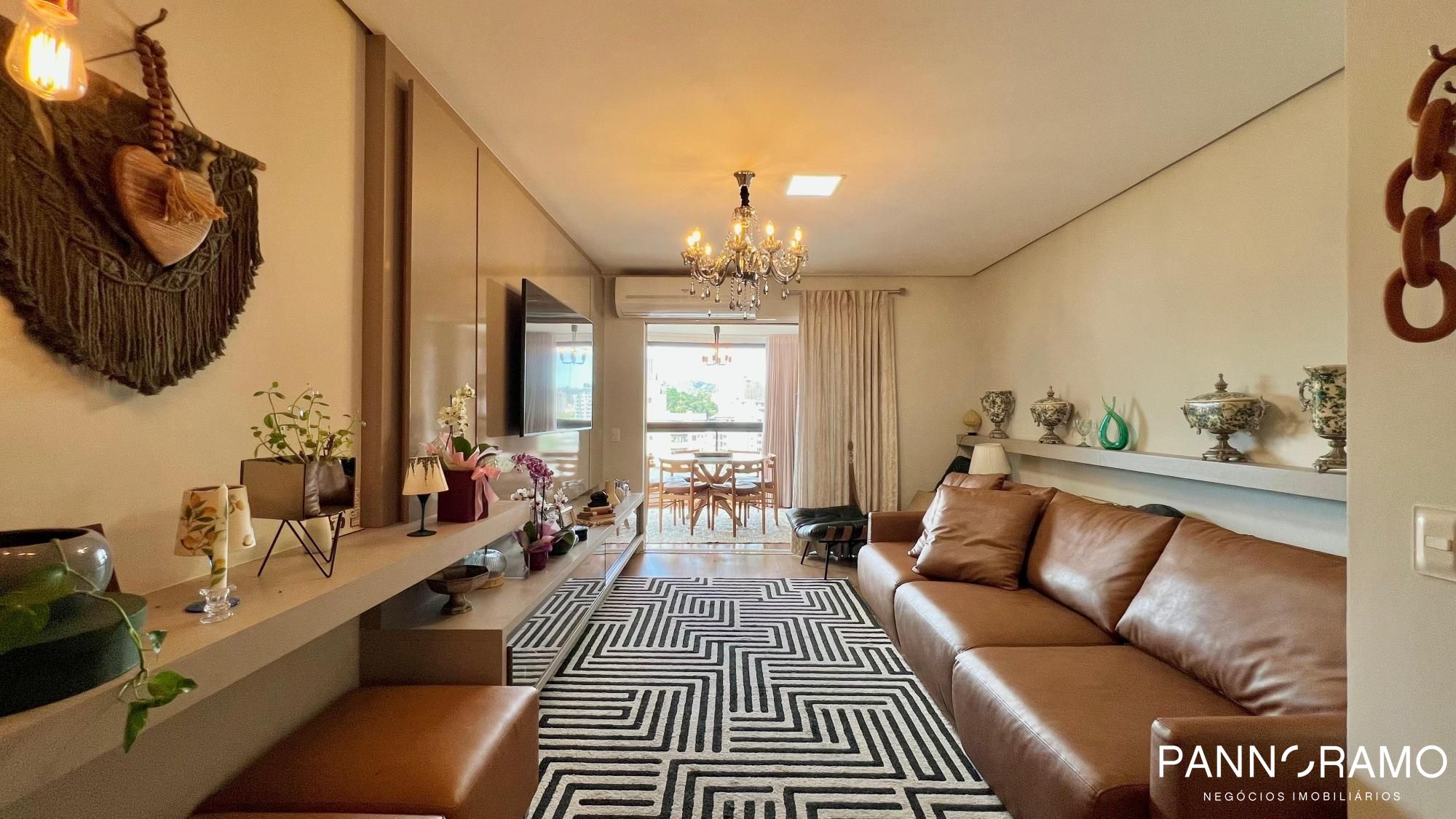 Apartamento, 3 quartos, 196 m² - Foto 1