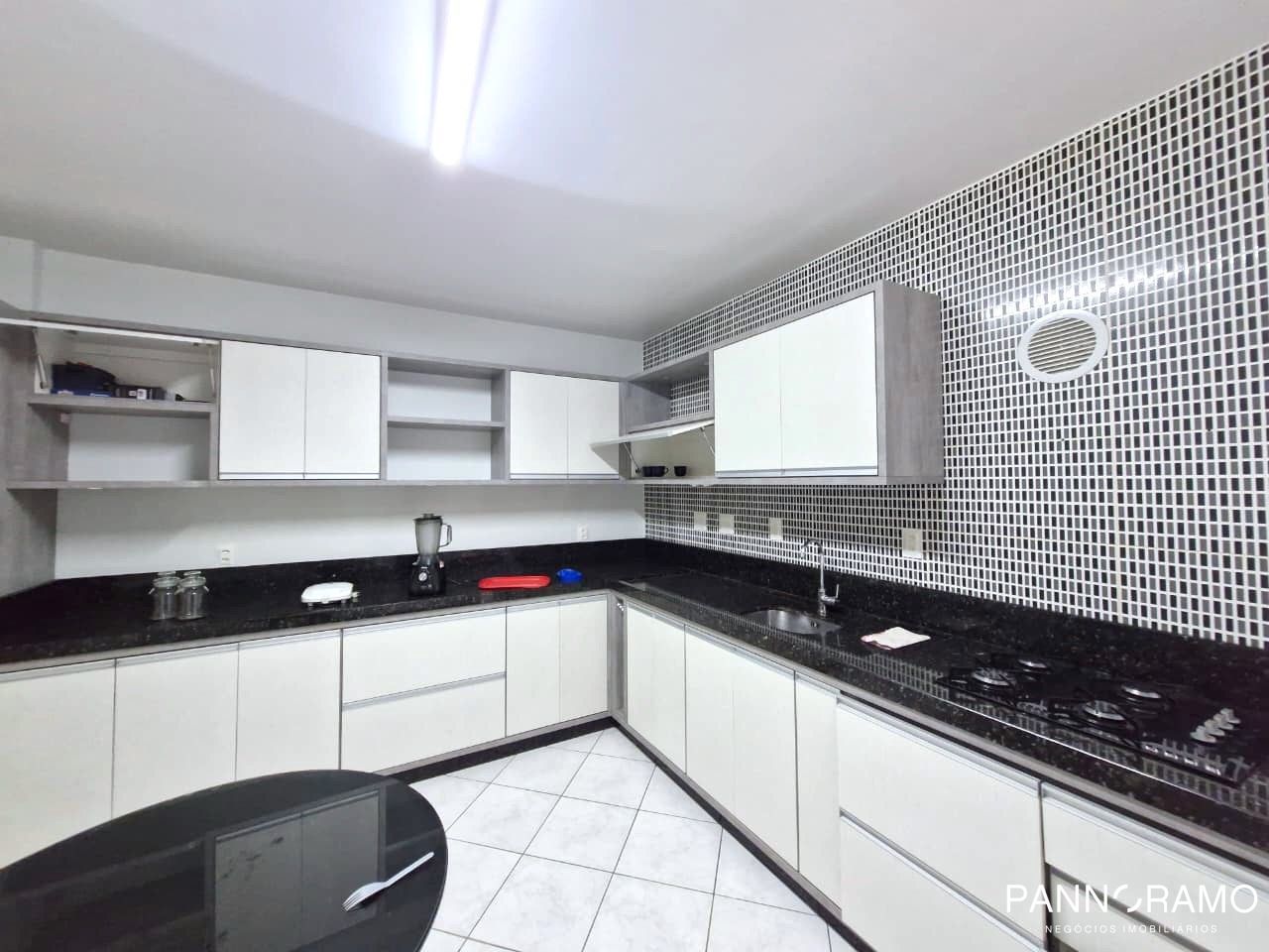 Apartamento, 3 quartos, 180 m² - Foto 1