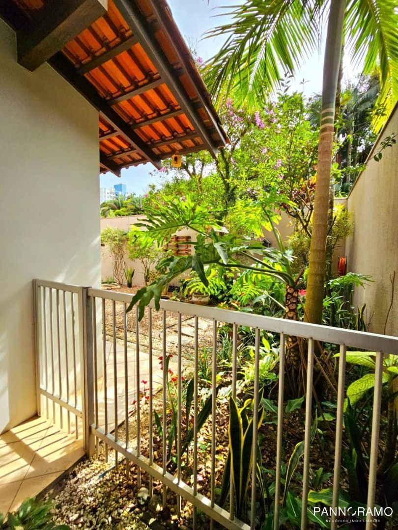 Casa, 3 quartos, 229 m² - Foto 4