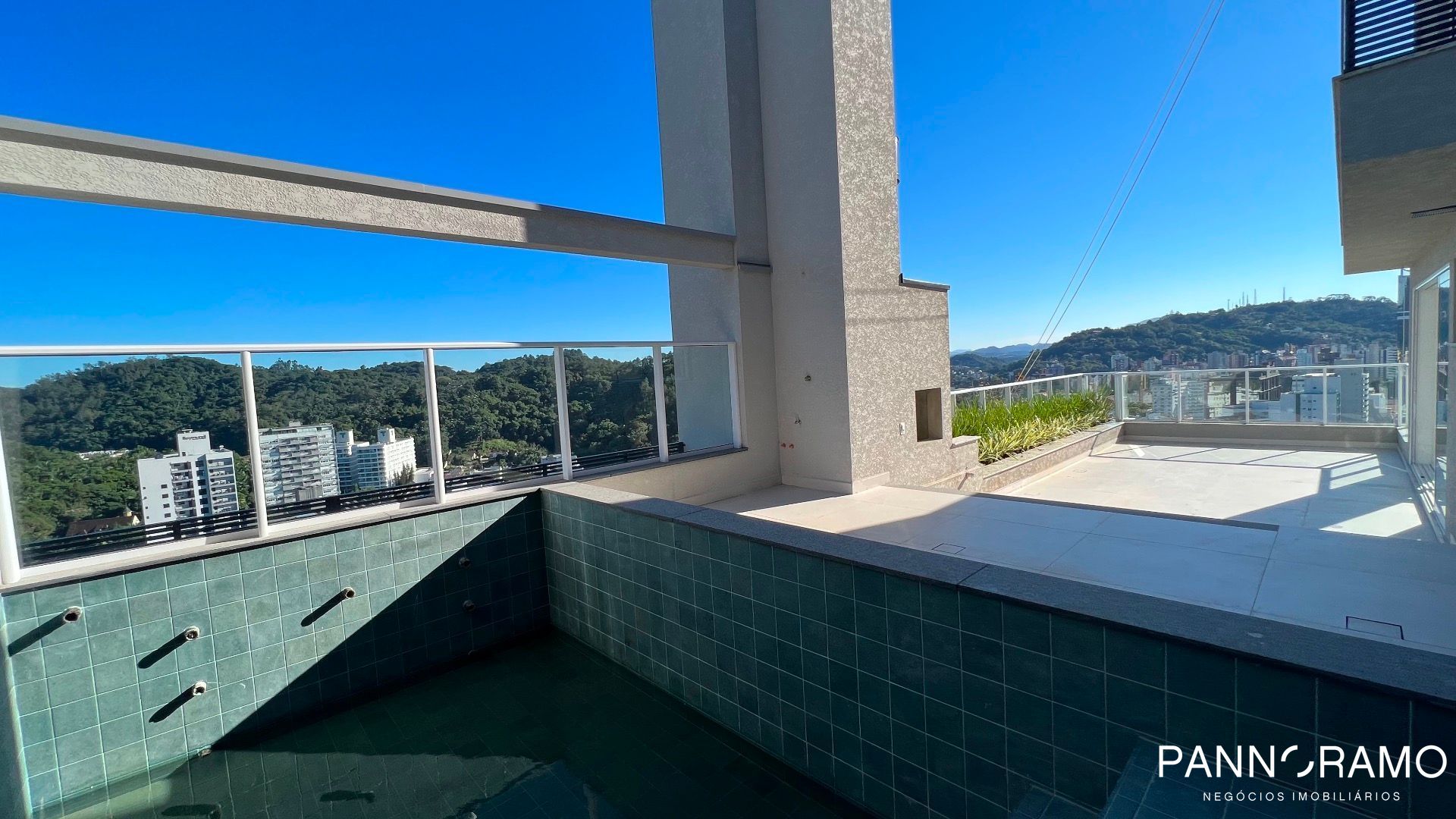 Cobertura, 3 quartos, 280 m² - Foto 4