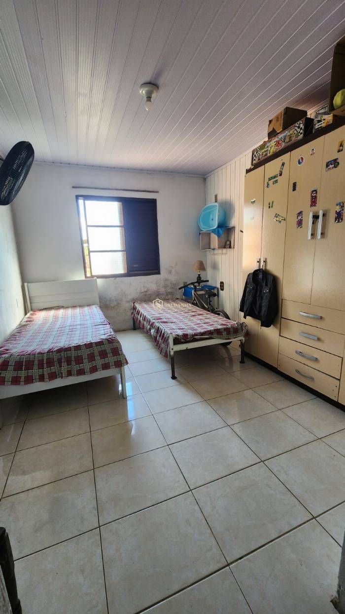 Casa térrea à venda no bairro favila, em alegrete/rs.