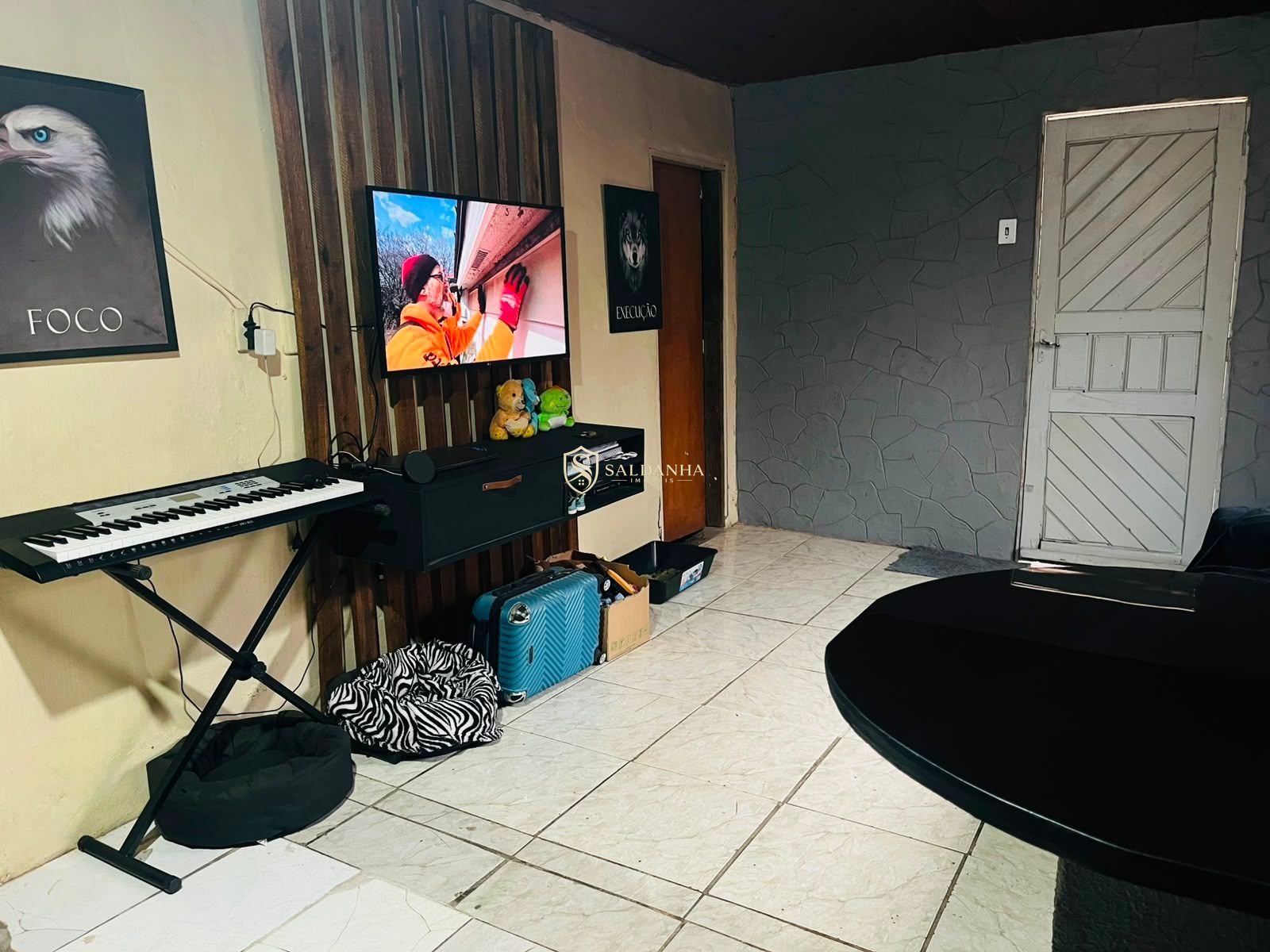 Casa com 2 dormitórios e pátio à venda no segabinazzi