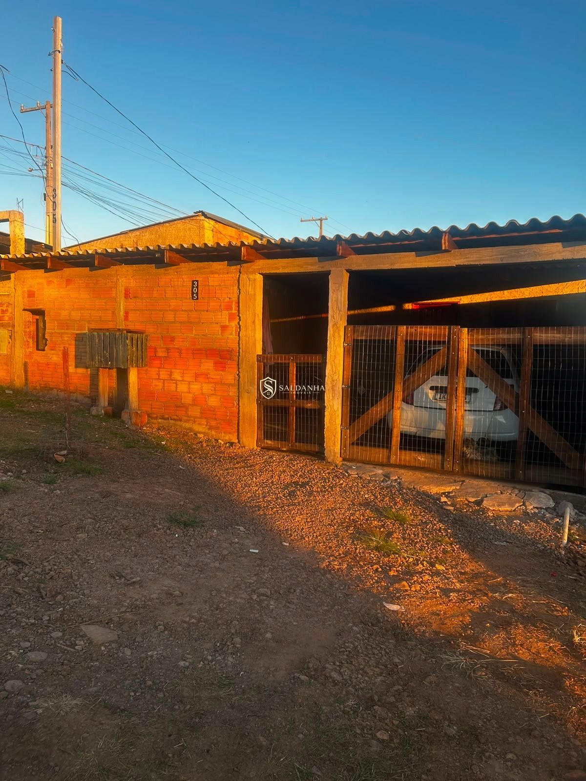 Casa com 2 dormitórios e garagem à venda em alegrete/rs