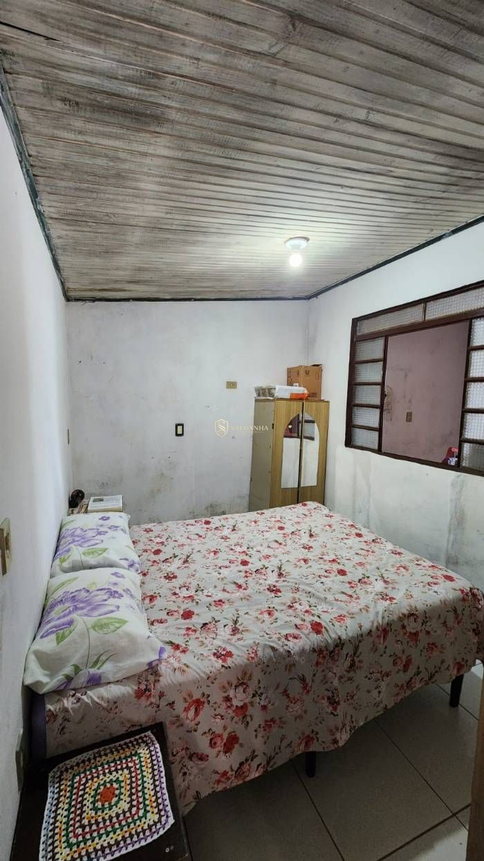 Casa térrea à venda no bairro favila, em alegrete/rs.