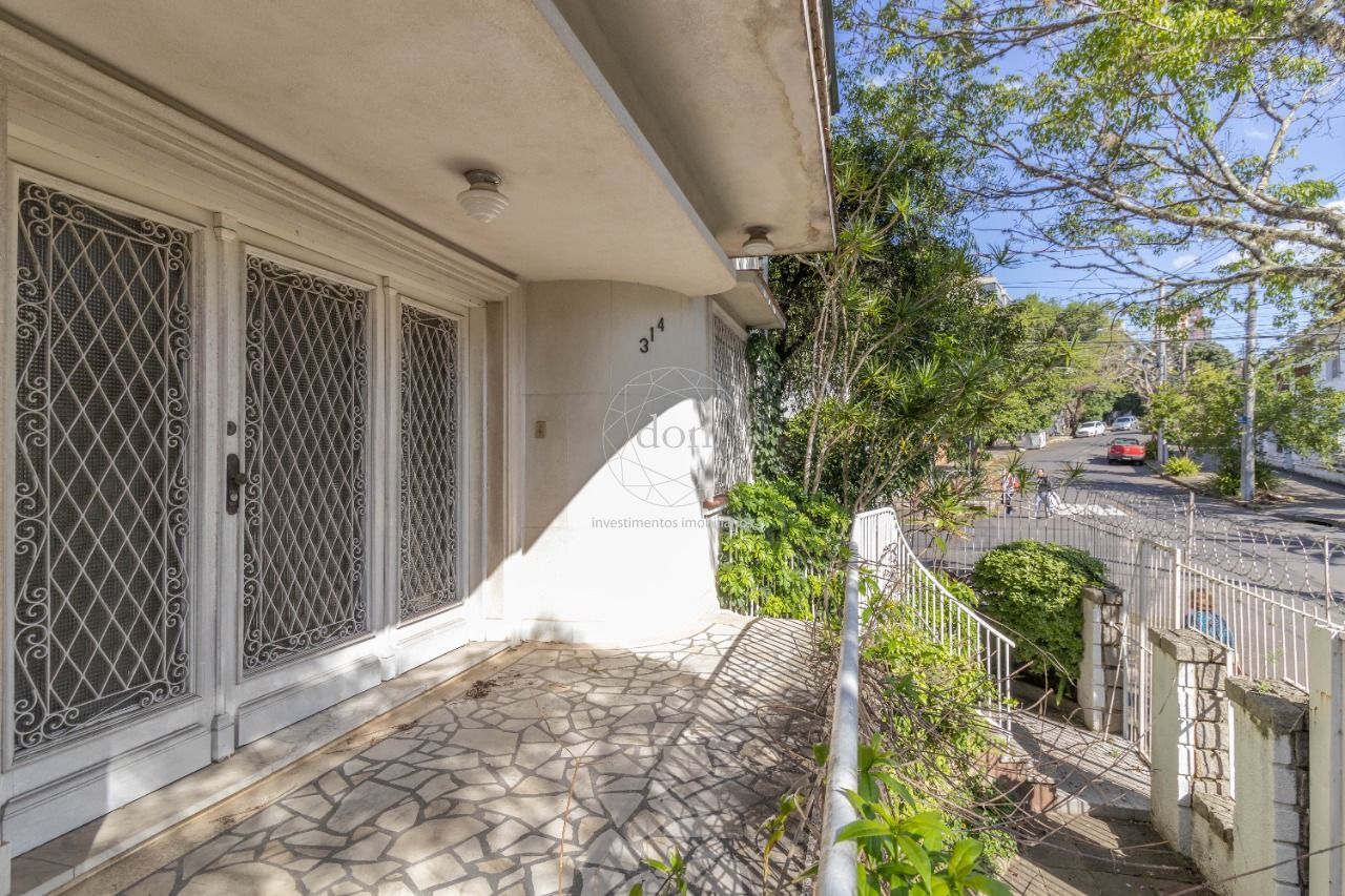 Casa 6 quartos à venda, 550m², São João - Porto Alegre