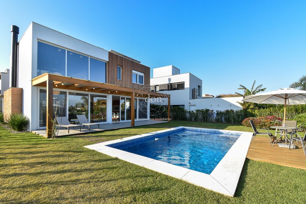 Casa 4 quartos à venda, 426m², Country Club - Porto Alegre