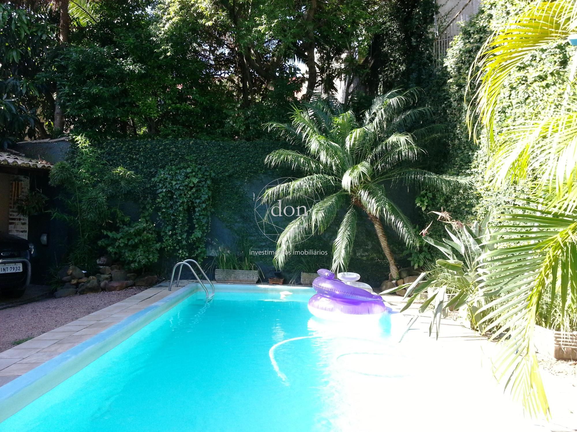 Casa 4 quartos à venda, 250m², Petrópolis - Porto Alegre